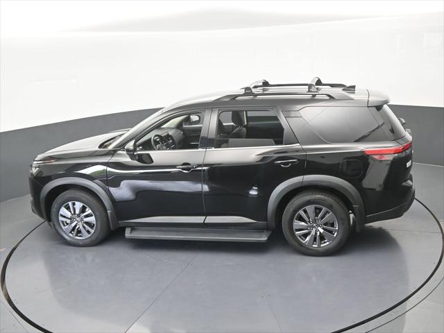 2024 Nissan Pathfinder SV FWD