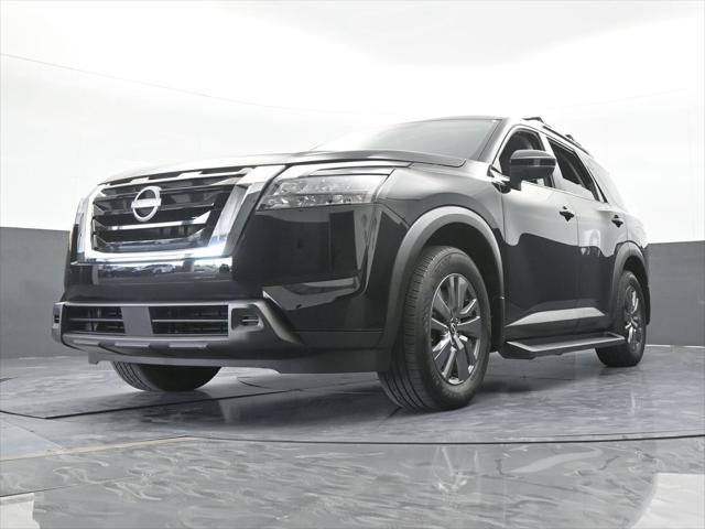 2024 Nissan Pathfinder SV FWD
