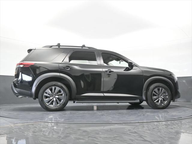 2024 Nissan Pathfinder SV FWD
