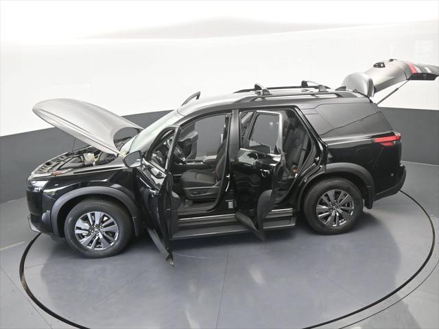 2024 Nissan Pathfinder SV FWD