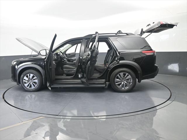 2024 Nissan Pathfinder SV FWD