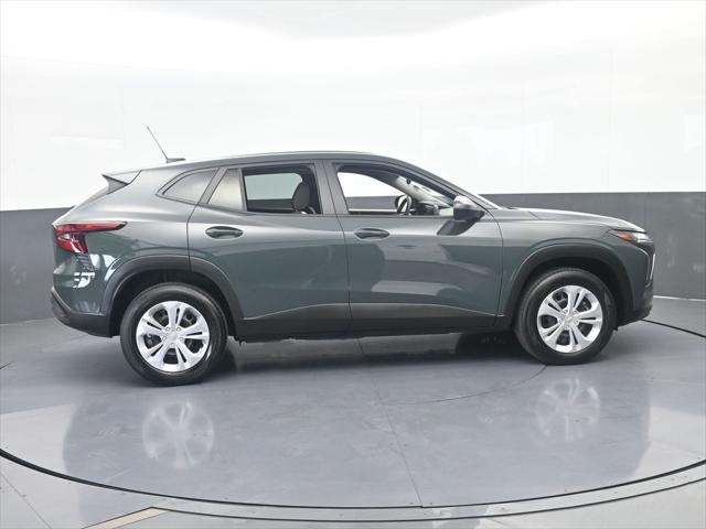 2025 Chevrolet Trax FWD LS