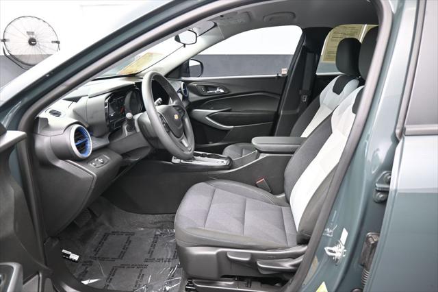 2025 Chevrolet Trax FWD LS