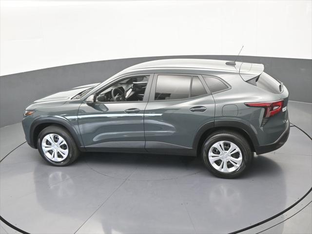 2025 Chevrolet Trax FWD LS