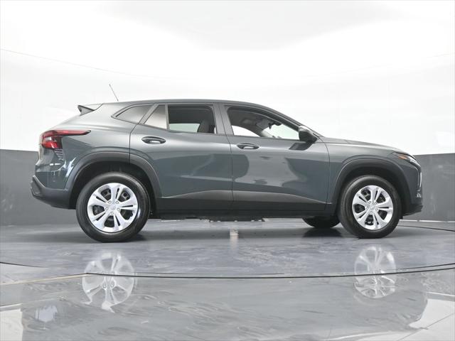 2025 Chevrolet Trax FWD LS