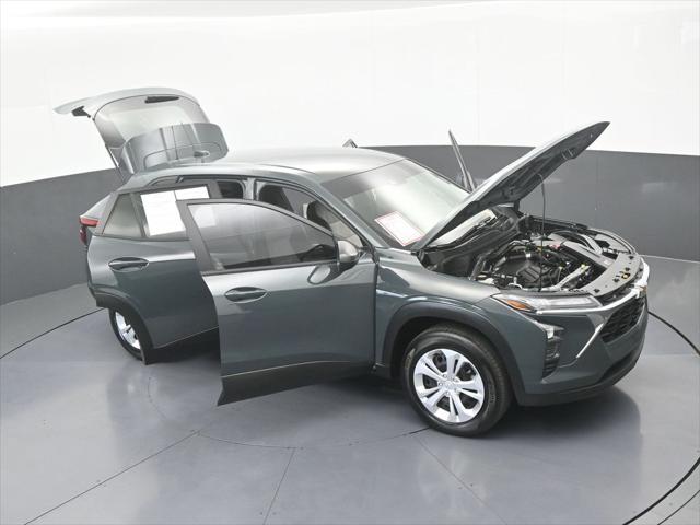 2025 Chevrolet Trax FWD LS