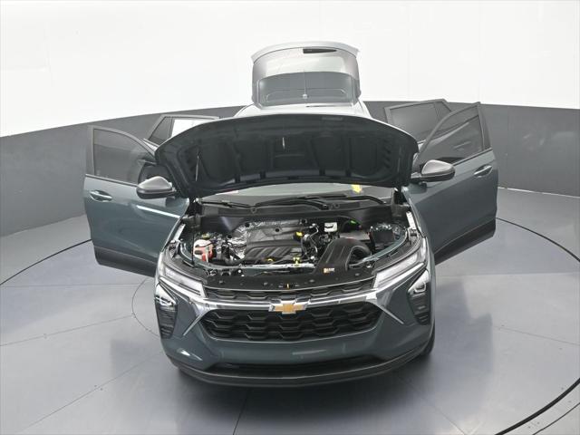 2025 Chevrolet Trax FWD LS