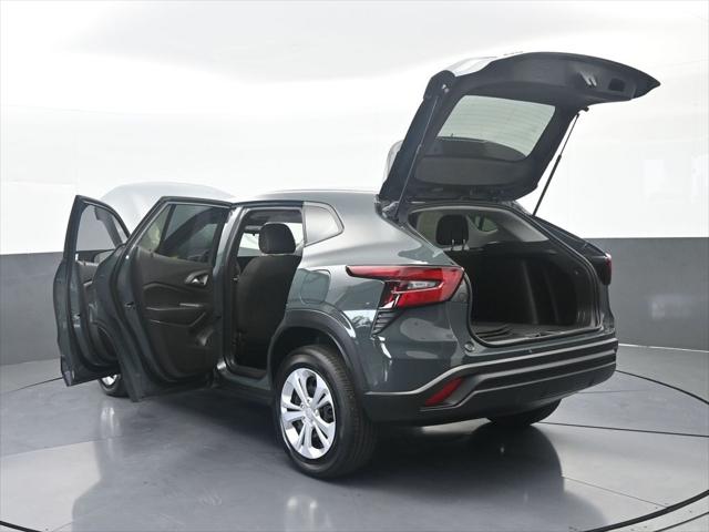 2025 Chevrolet Trax FWD LS