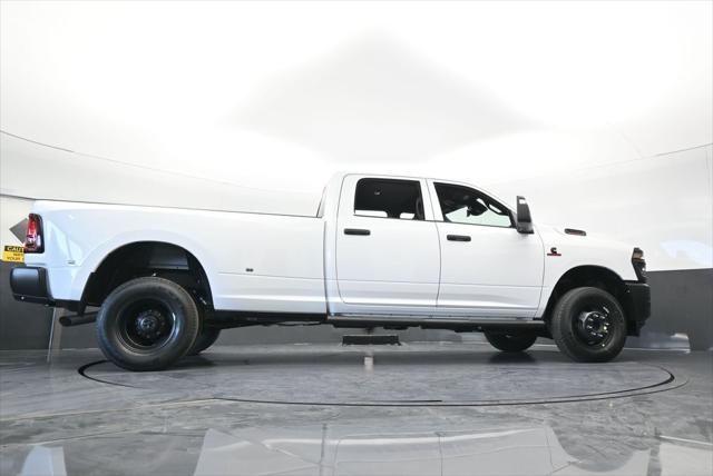 2026 Ram 3500 Tradesman Crew Cab 4x4 8' Box