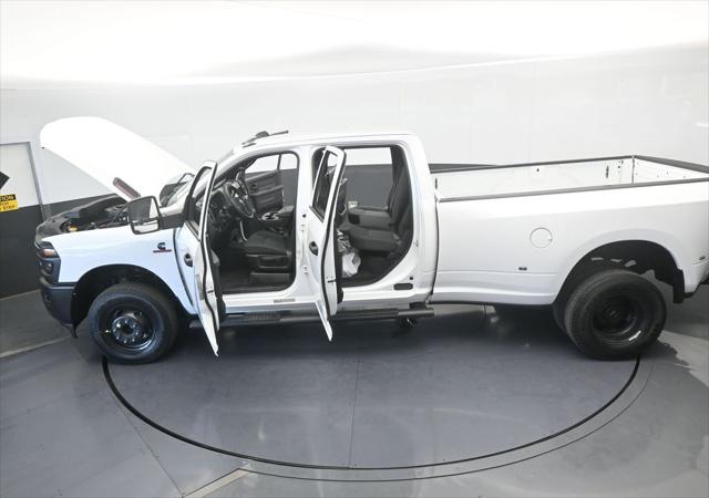 2026 Ram 3500 Tradesman Crew Cab 4x4 8' Box