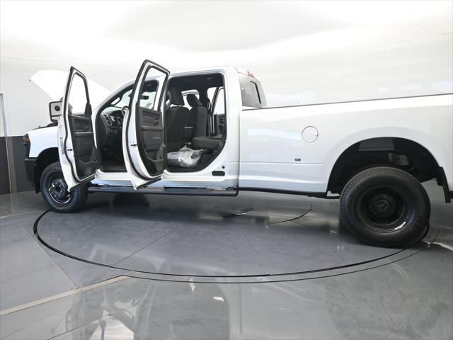 2026 Ram 3500 Tradesman Crew Cab 4x4 8' Box