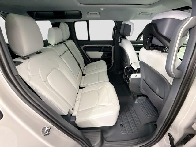 2026 Land Rover Defender P400 X-Dynamic SE