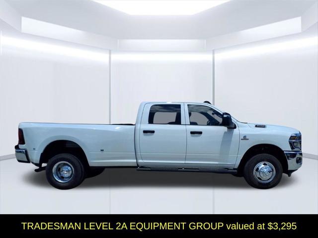 2026 RAM Ram 3500 RAM 3500 TRADESMAN CREW CAB 4X4 8 BOX