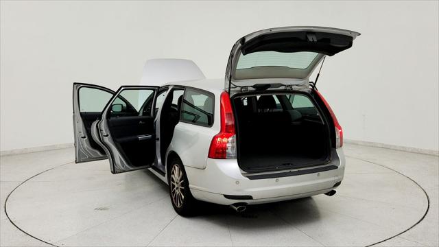 2011 Volvo V50 T5
