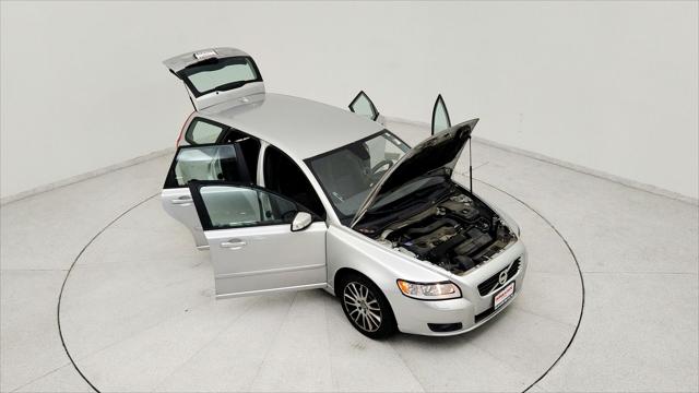 2011 Volvo V50 T5