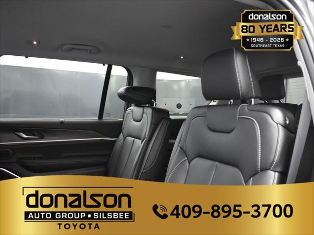 2023 Jeep Grand Cherokee L Limited 4x2