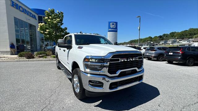 2025 Ram 2500 Big Horn Crew Cab 4x4 6'4" Box