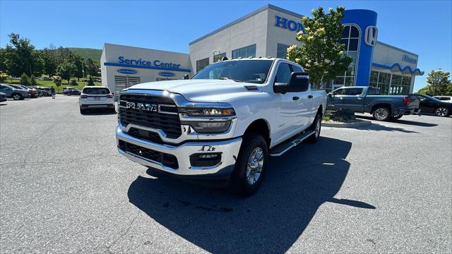 2025 Ram 2500 Big Horn Crew Cab 4x4 6'4" Box