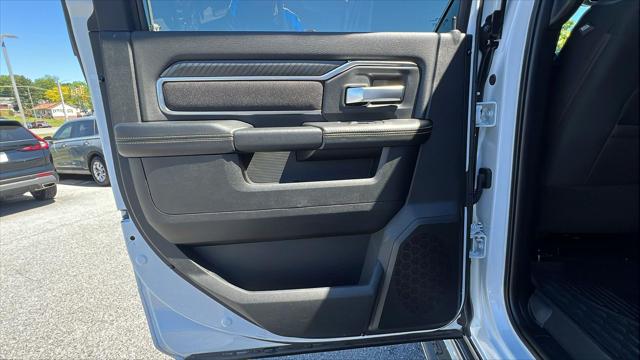 2025 Ram 2500 Big Horn Crew Cab 4x4 6'4" Box