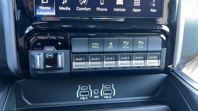 2025 Ram 2500 Big Horn Crew Cab 4x4 6'4" Box