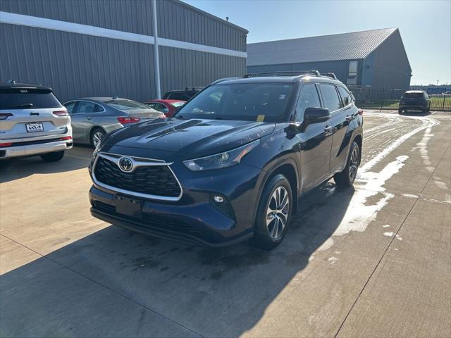 2023 Toyota Highlander XLE for sale in Wichita, KS