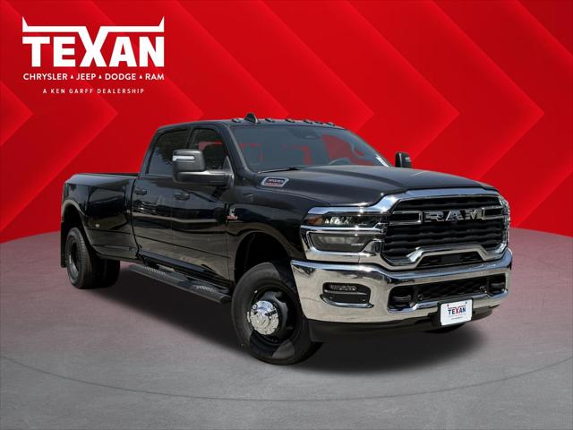 2026 RAM Ram 3500 RAM 3500 TRADESMAN CREW CAB 4X4 8 BOX