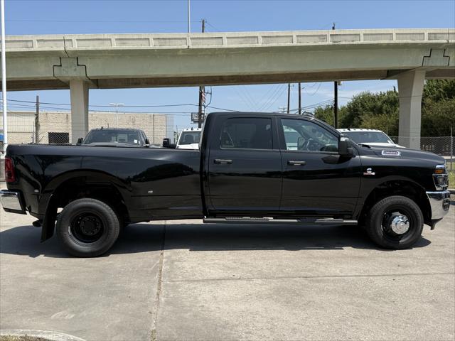 2026 RAM Ram 3500 RAM 3500 TRADESMAN CREW CAB 4X4 8 BOX