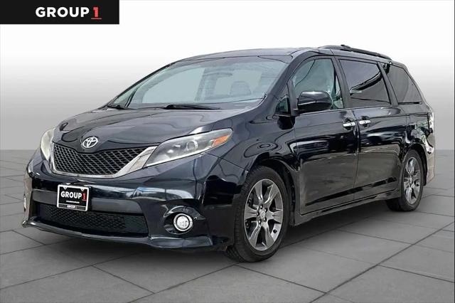 2015 Toyota Sienna SE 8 Passenger for sale in Austin, TX