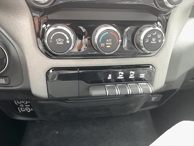2026 Ram 1500 Warlock Crew Cab 4x4 57 Box