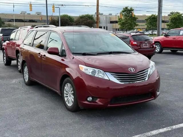 2014 Toyota Sienna XLE V6 8 Passenger for sale in Indianapolis, IN