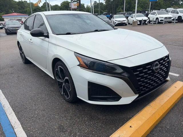 2023 Nissan Altima SR FWD for sale in Ozark, AL