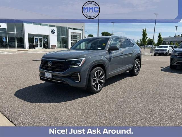 2026 Volkswagen Atlas Cross Sport SEL Premium R-Line for sale in Mankato, MN