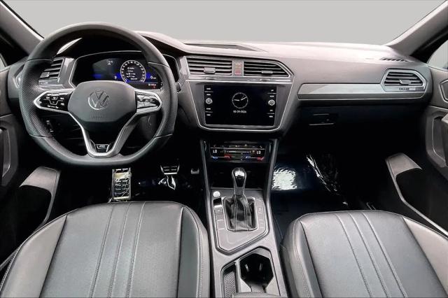 2023 Volkswagen Tiguan 2.0T SE R-Line Black
