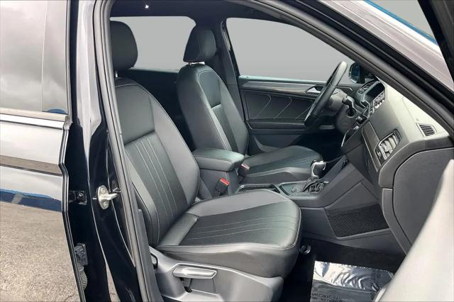 2023 Volkswagen Tiguan 2.0T SE R-Line Black