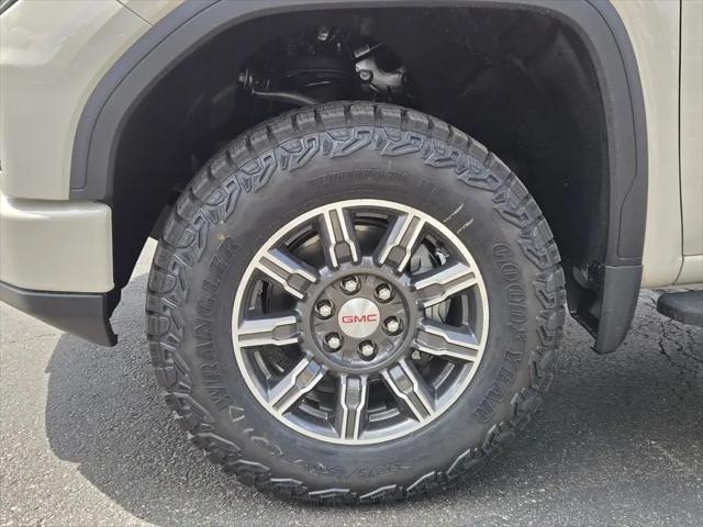 2026 GMC Sierra 1500 Crew Cab, Short Bed, AT4, 4WD
