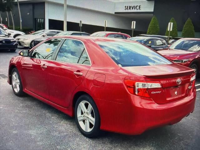 2014 Toyota Camry SE