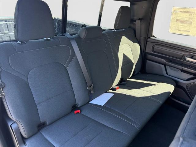 2026 Ram 1500 Express Crew Cab 4x4 57 Box