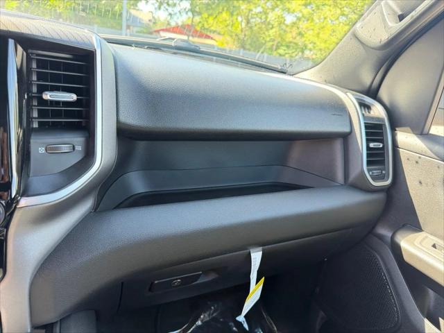 2026 Ram 1500 Express Crew Cab 4x4 57 Box