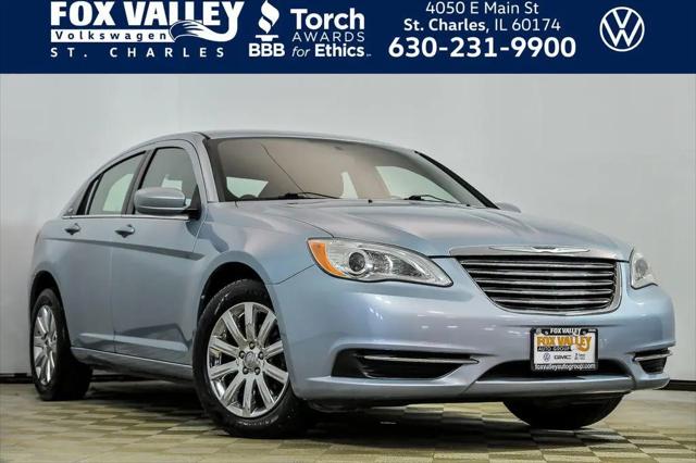 2013 Chrysler 200 Touring for sale in St Charles, IL