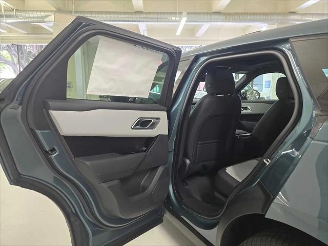 2026 Land Rover Range Rover Velar P250 Dynamic SE