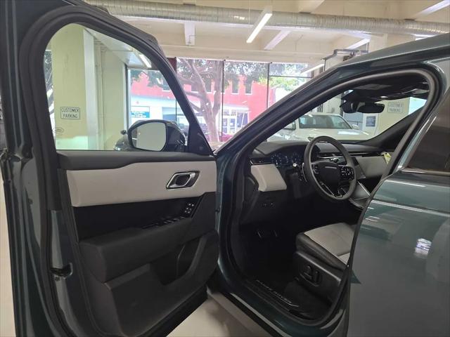 2026 Land Rover Range Rover Velar P250 Dynamic SE