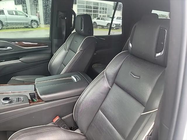 2022 Cadillac Escalade 2WD Premium Luxury