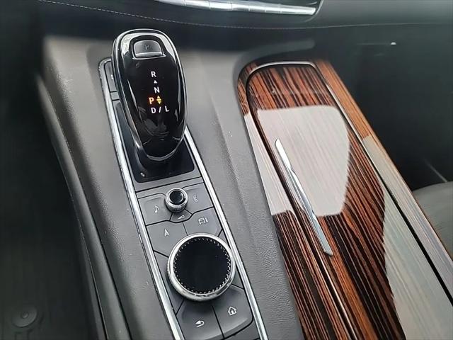 2022 Cadillac Escalade 2WD Premium Luxury