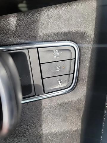 2022 Cadillac Escalade 2WD Premium Luxury