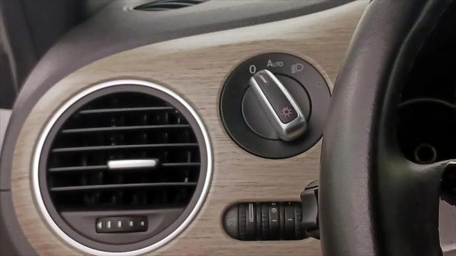 2018 Volkswagen Beetle 2.0T Coast