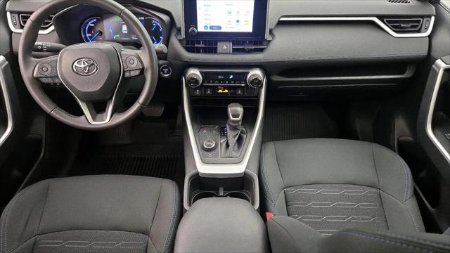 2023 Toyota RAV4 Hybrid SE