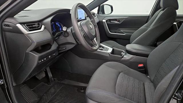 2023 Toyota RAV4 Hybrid SE