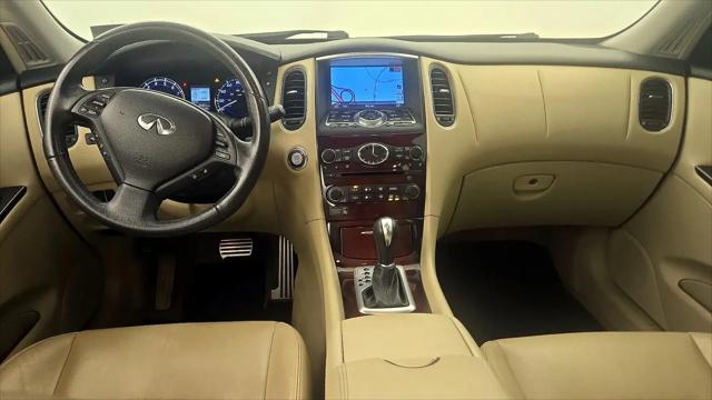 2017 INFINITI QX50 Standard