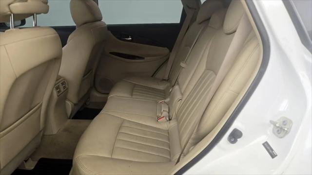 2017 INFINITI QX50 Standard