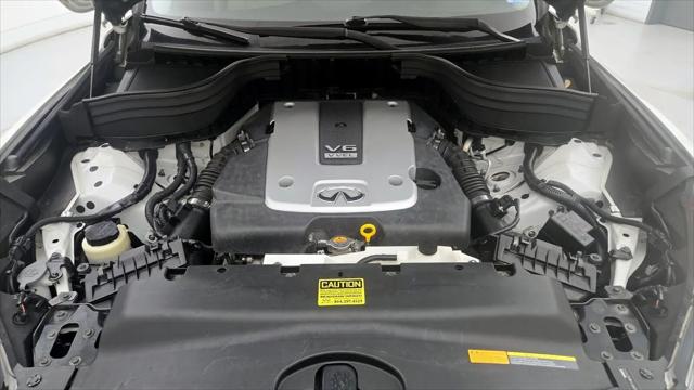 2017 INFINITI QX50 Standard